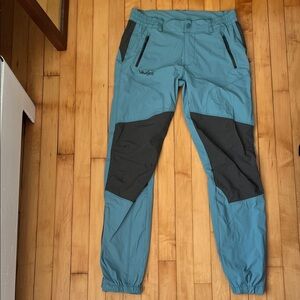 Vikafjell Women's Blue and Black Wind Proof Pants